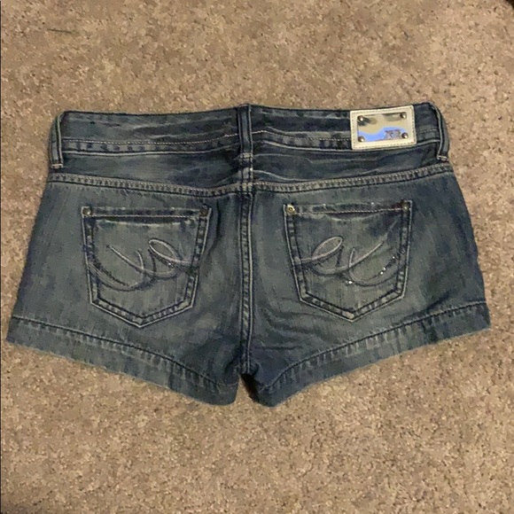 Express Jean Shorts - Picture 2 of 3